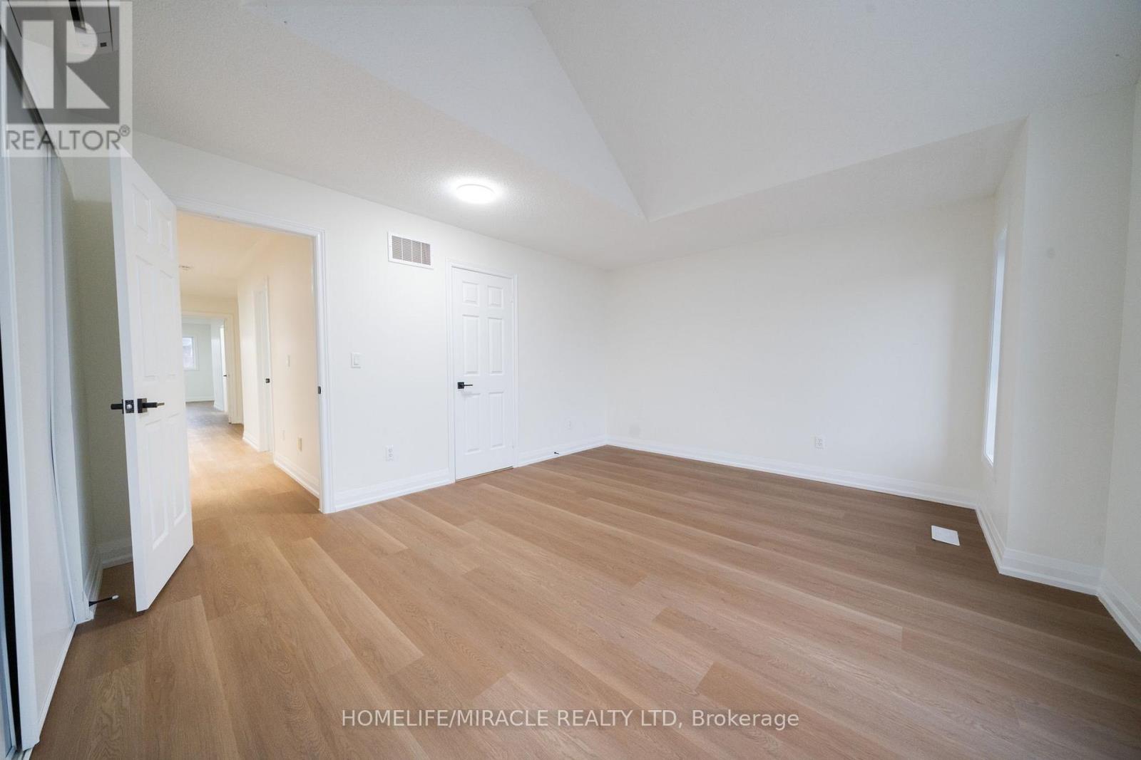 643 Warhol Way, Mississauga, Ontario  L5W 1L4 - Photo 39 - W12934286