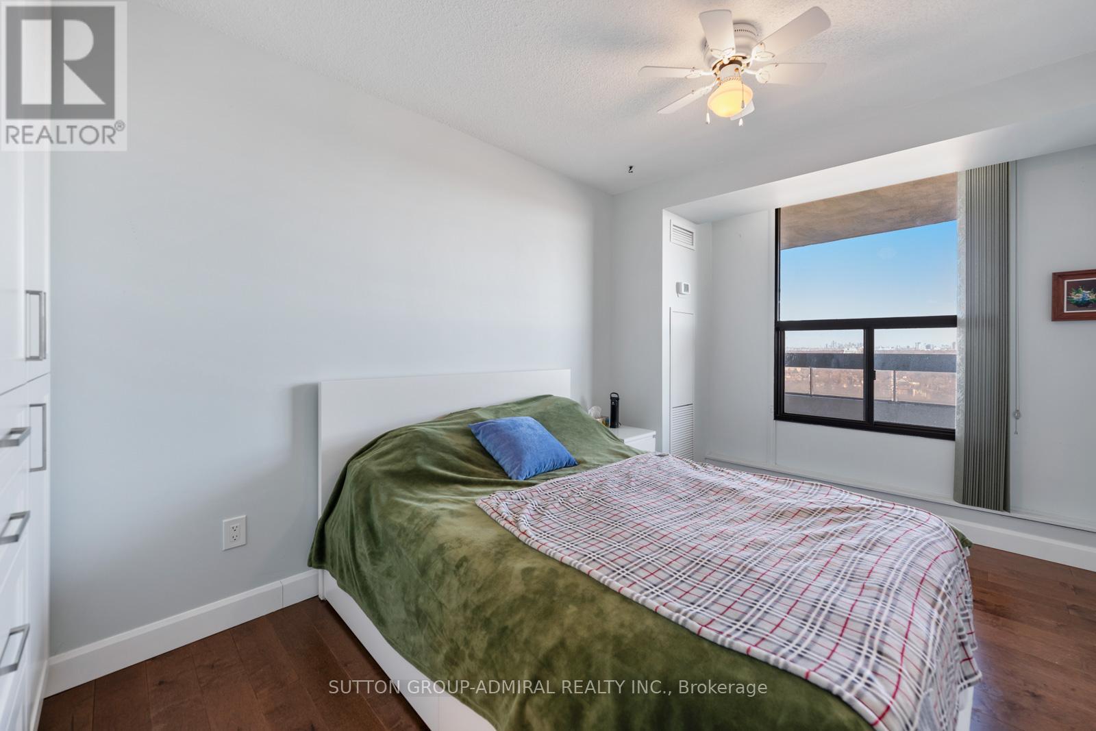 1502 - 100 Quebec Avenue, Toronto, Ontario  M6P 4B8 - Photo 20 - W12934304