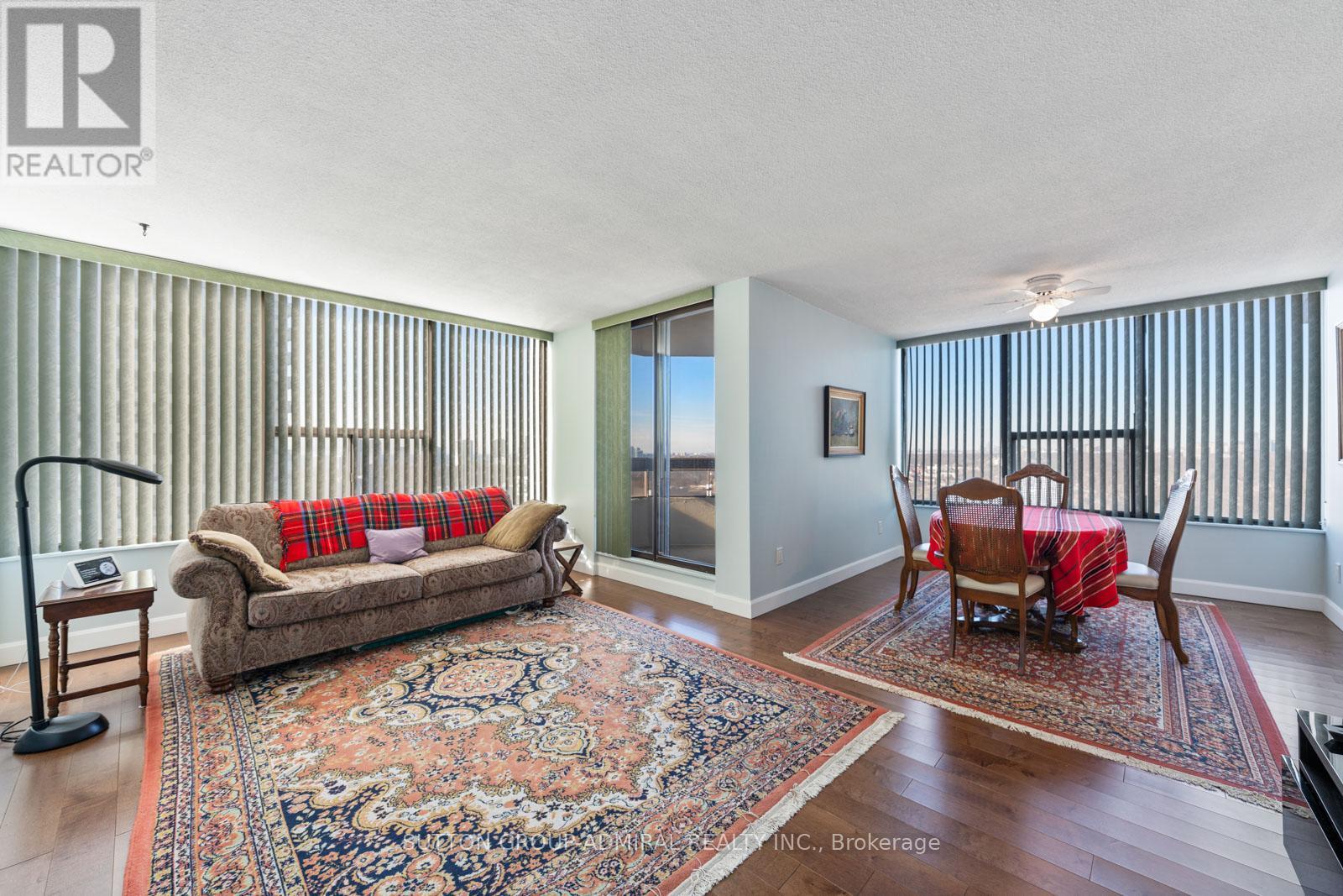 1502 - 100 Quebec Avenue, Toronto, Ontario  M6P 4B8 - Photo 5 - W12934304