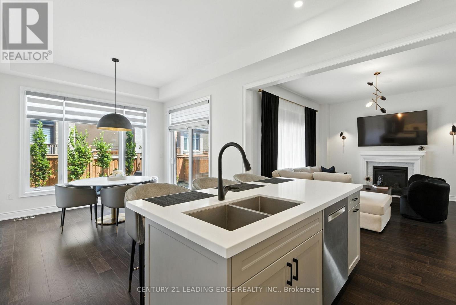 3239 Millicent Avenue, Oakville, Ontario  L6H 0V8 - Photo 10 - W12934324