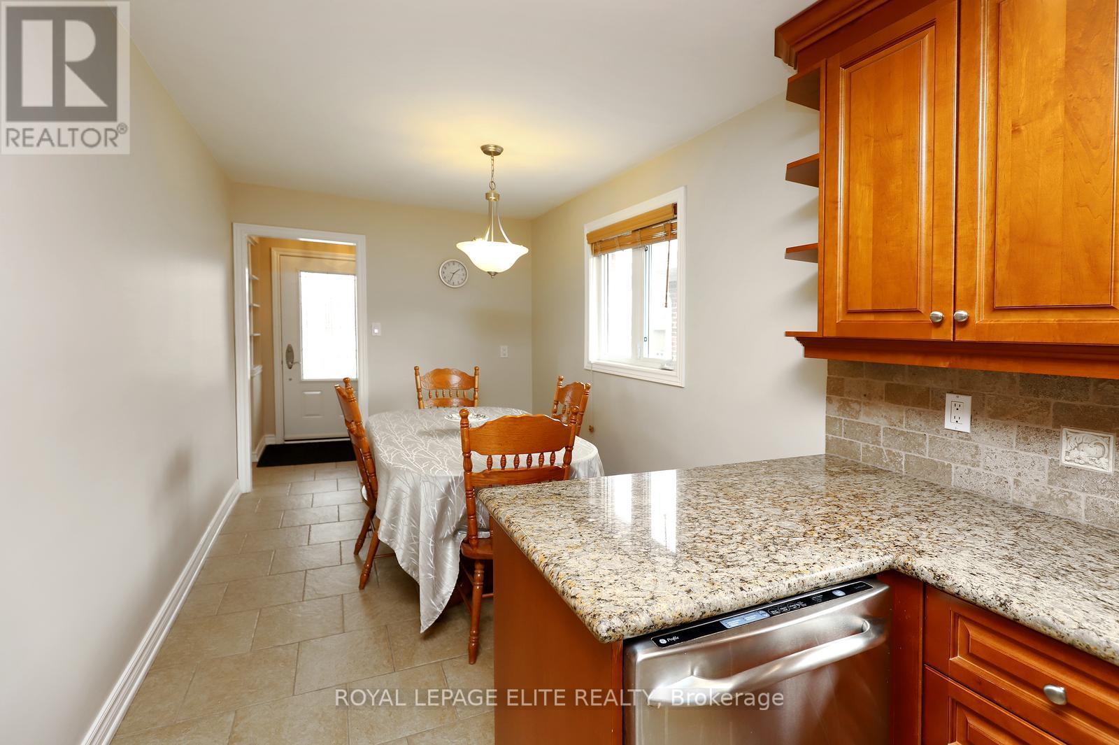 86 Melbert Road, Toronto, Ontario  M9C 3R1 - Photo 16 - W12934380