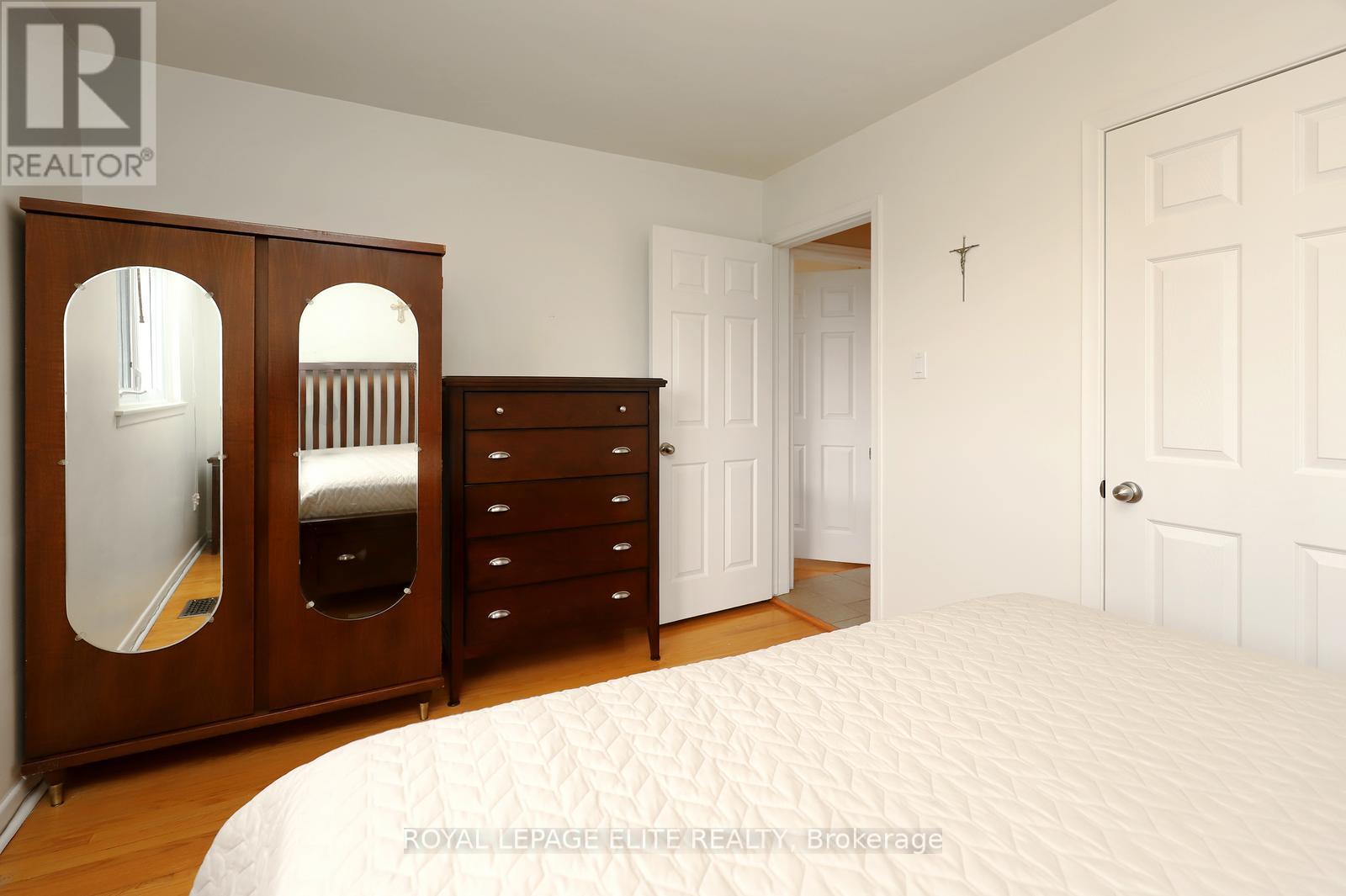 86 Melbert Road, Toronto, Ontario  M9C 3R1 - Photo 25 - W12934380