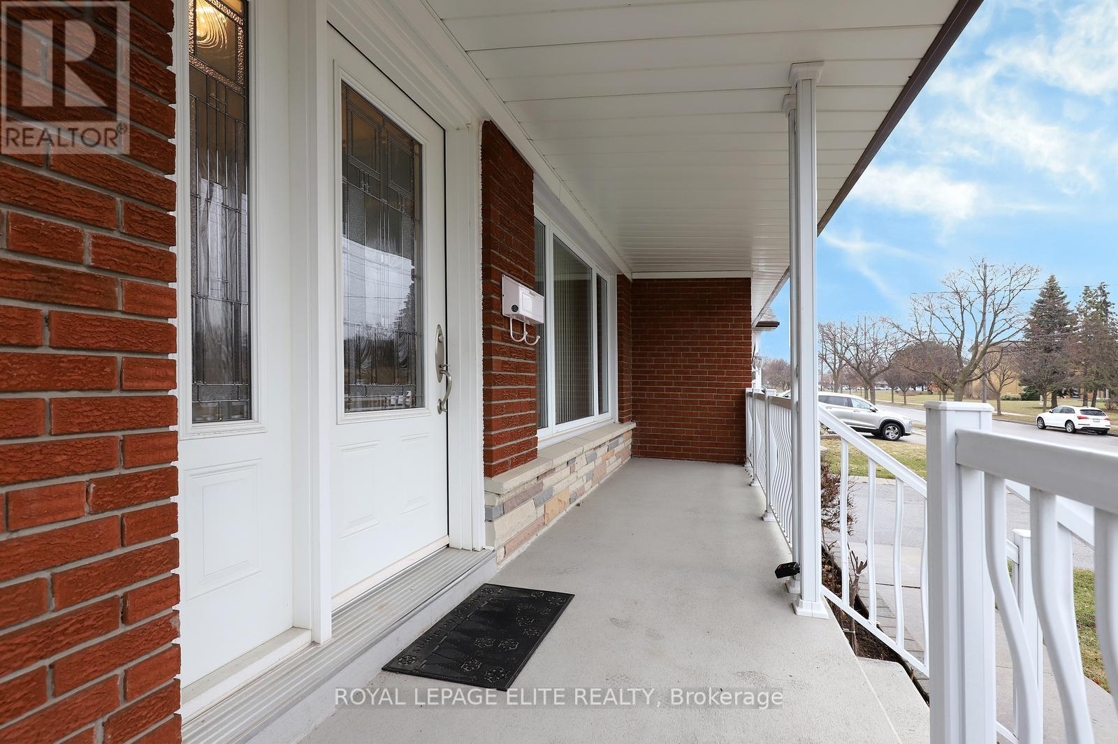 86 Melbert Road, Toronto, Ontario  M9C 3R1 - Photo 3 - W12934380