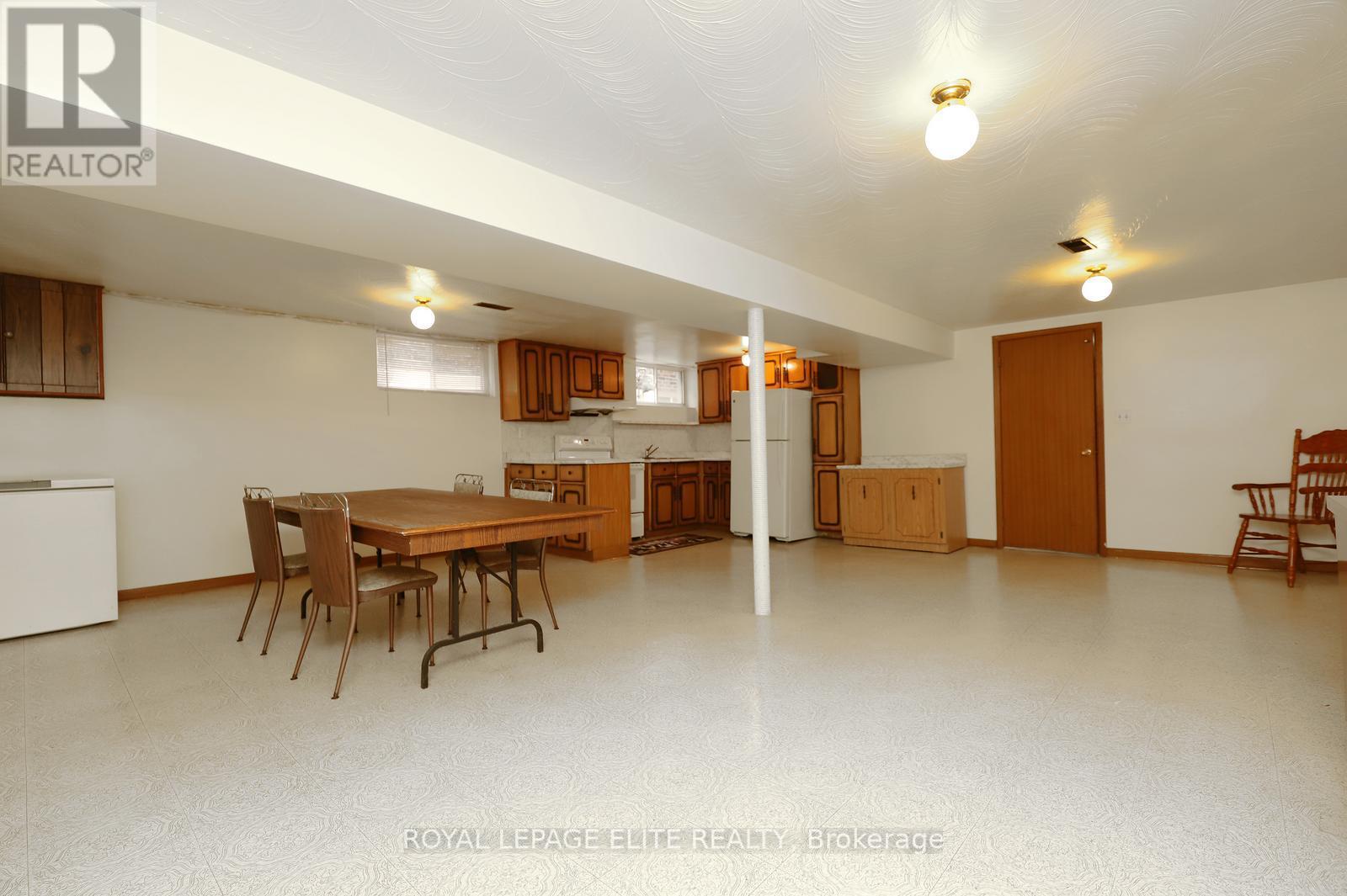 86 Melbert Road, Toronto, Ontario  M9C 3R1 - Photo 38 - W12934380