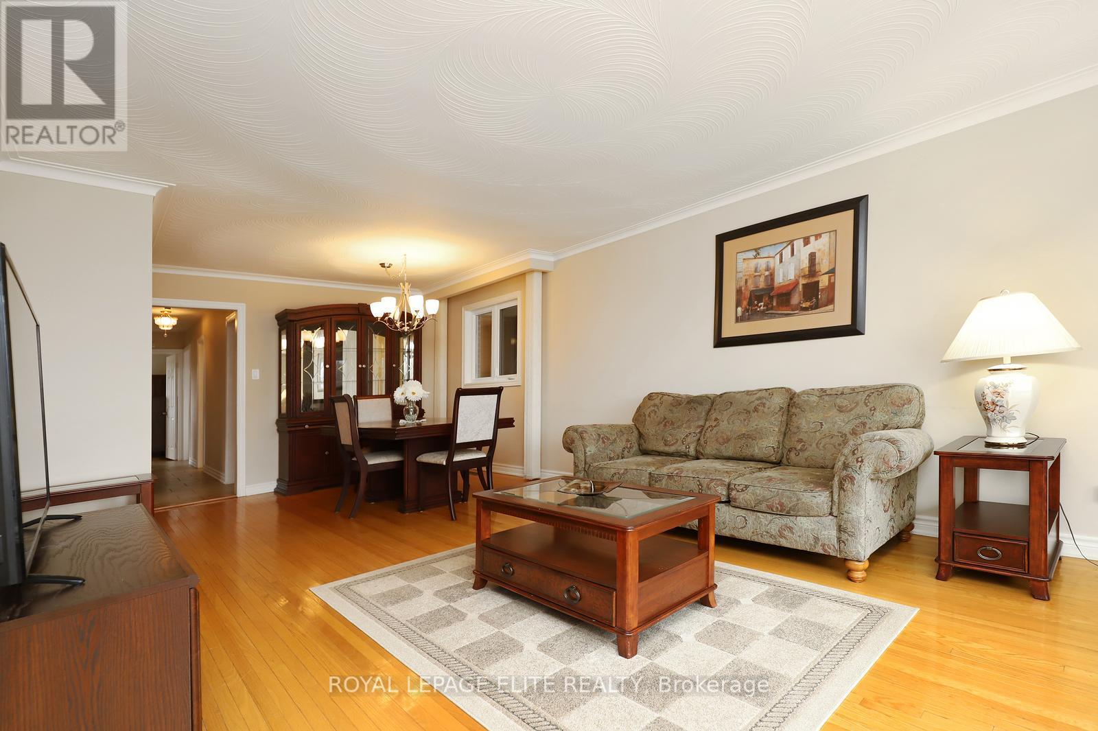 86 Melbert Road, Toronto, Ontario  M9C 3R1 - Photo 6 - W12934380