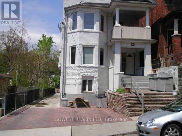 4 - 20 GLEN GORDON ROAD, Toronto, Ontario