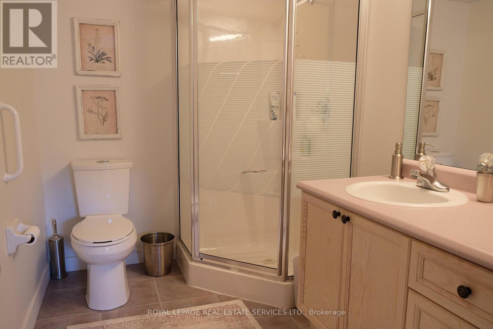 402 - 216c Plains Road W, Burlington (Bayview), Ontario  L7T 4L1 - Photo 19 - W12934424