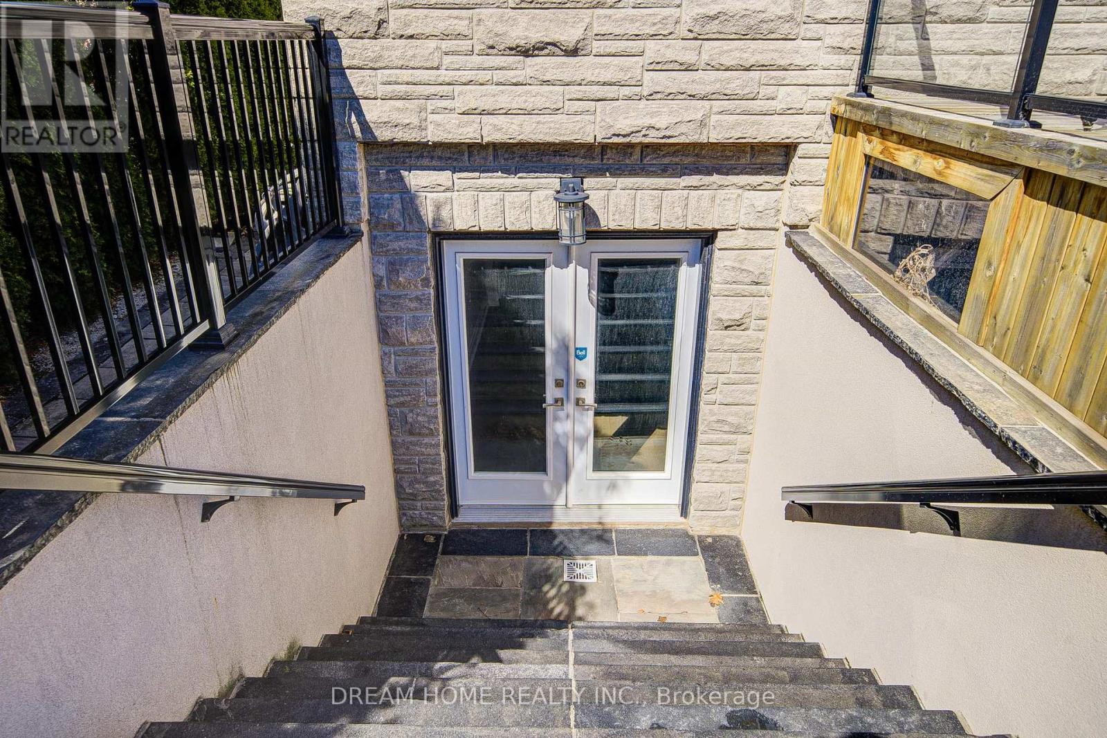 476 Tennyson Drive, Oakville, Ontario  L6L 3Z1 - Photo 48 - W12934430