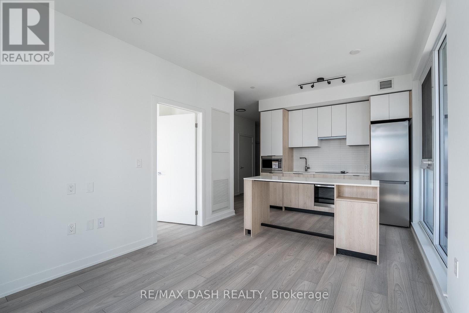 619 - 1007 The Queensway Avenue, Toronto (Islington-City Centre West), Ontario  M8Z 0H4 - Photo 11 - W12934494