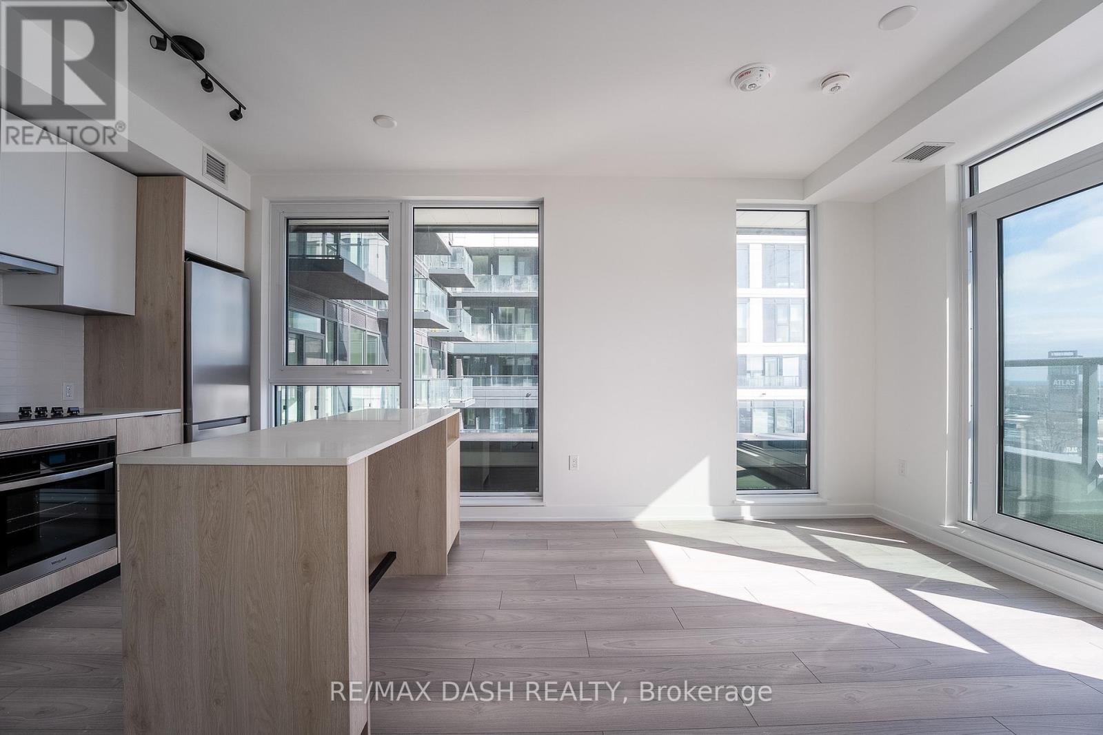 619 - 1007 The Queensway Avenue, Toronto (Islington-City Centre West), Ontario  M8Z 0H4 - Photo 13 - W12934494