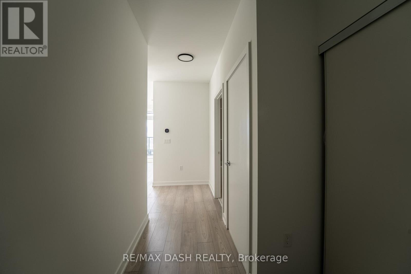 619 - 1007 The Queensway Avenue, Toronto (Islington-City Centre West), Ontario  M8Z 0H4 - Photo 7 - W12934494