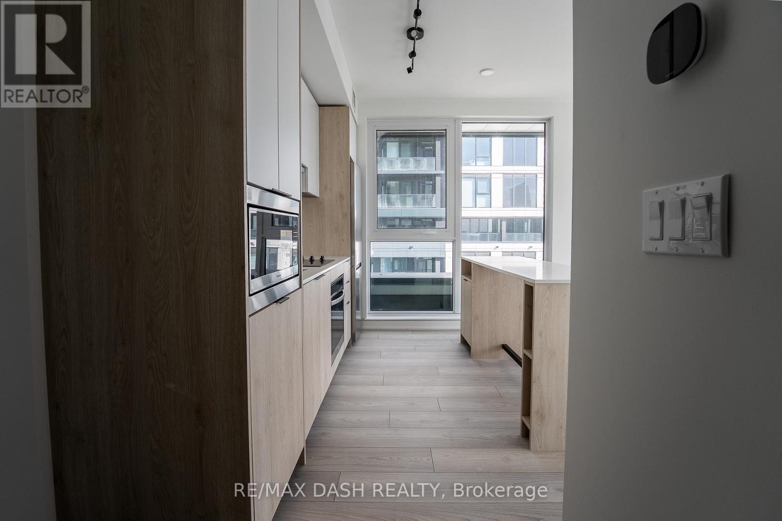 619 - 1007 The Queensway Avenue, Toronto (Islington-City Centre West), Ontario  M8Z 0H4 - Photo 8 - W12934494