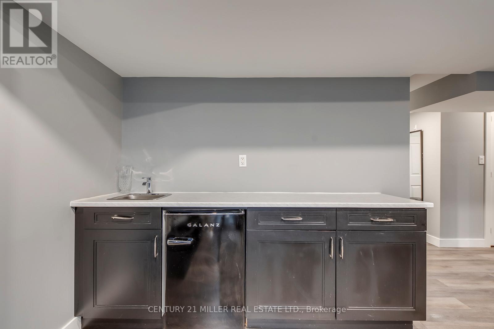 4645 Ethel Road, Burlington, Ontario  L7M 0E4 - Photo 42 - W12934502