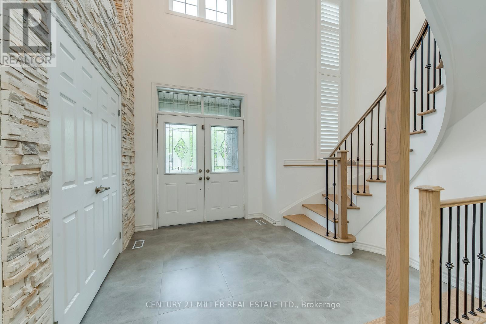 4645 Ethel Road, Burlington, Ontario  L7M 0E4 - Photo 6 - W12934502