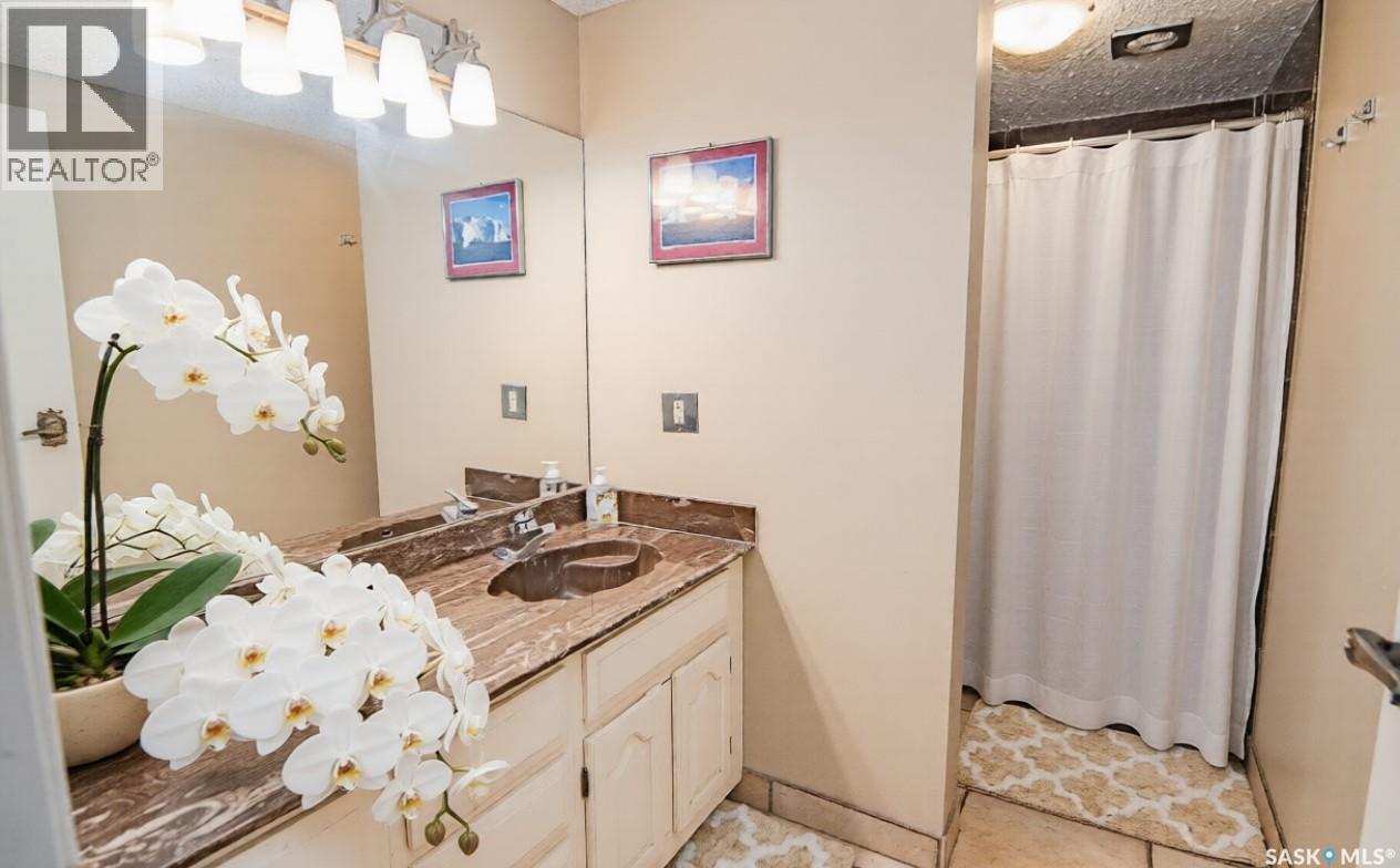 202 699 28th Street W, Prince Albert, Saskatchewan  S6V 5E6 - Photo 22 - SK031552