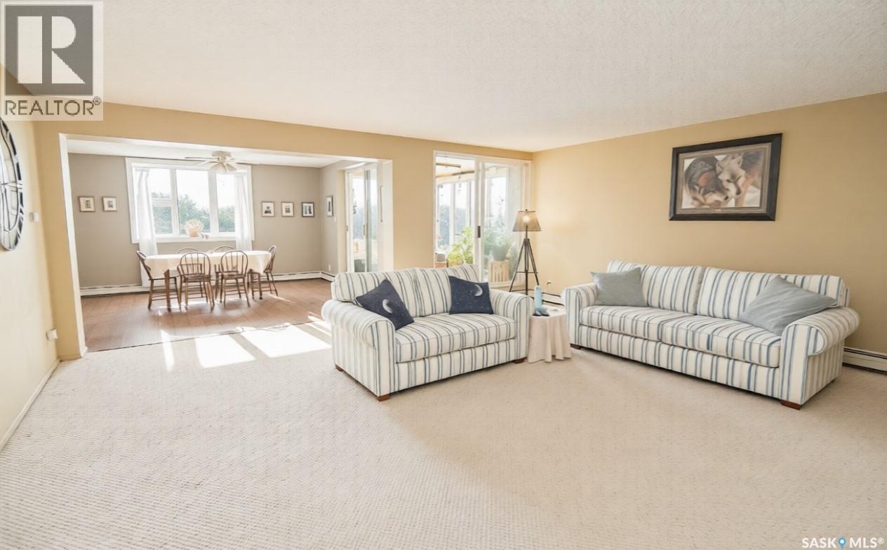 202 699 28th Street W, Prince Albert, Saskatchewan  S6V 5E6 - Photo 4 - SK031552