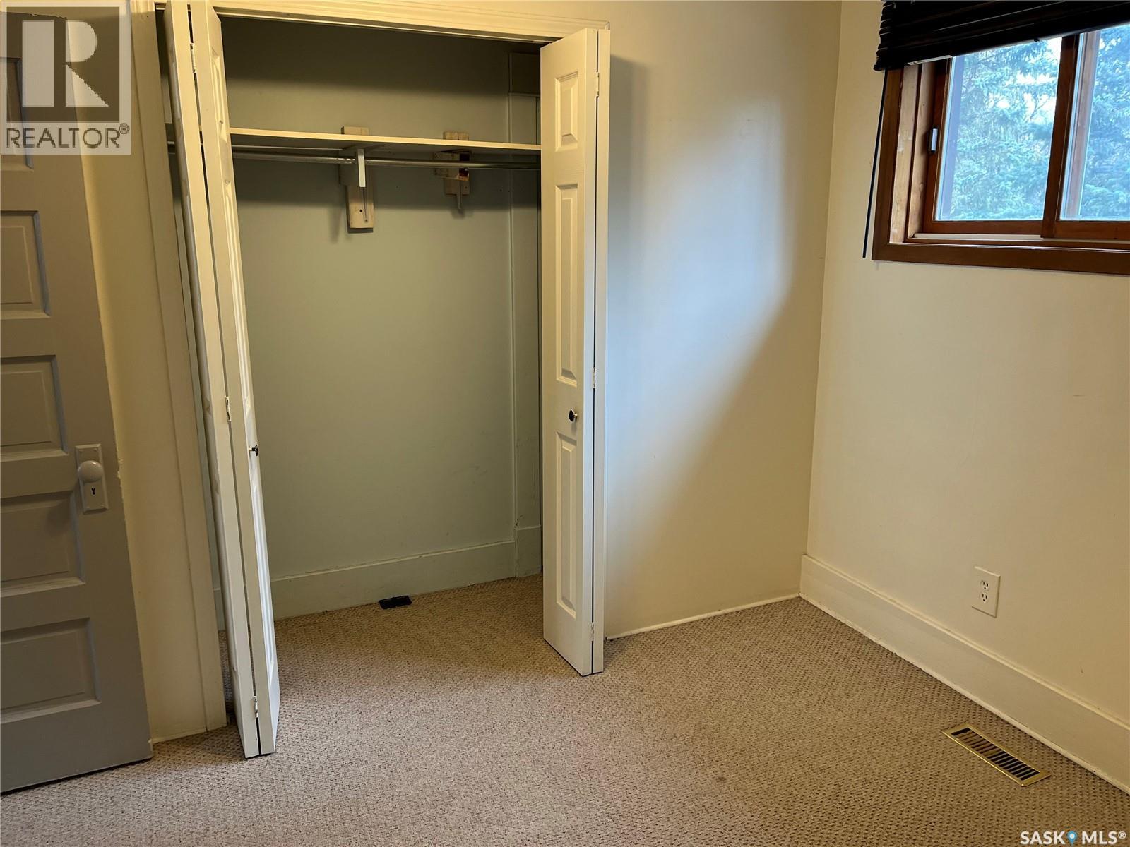 101 1st Street E, Lafleche, Saskatchewan  S0H 2K0 - Photo 17 - SK031539