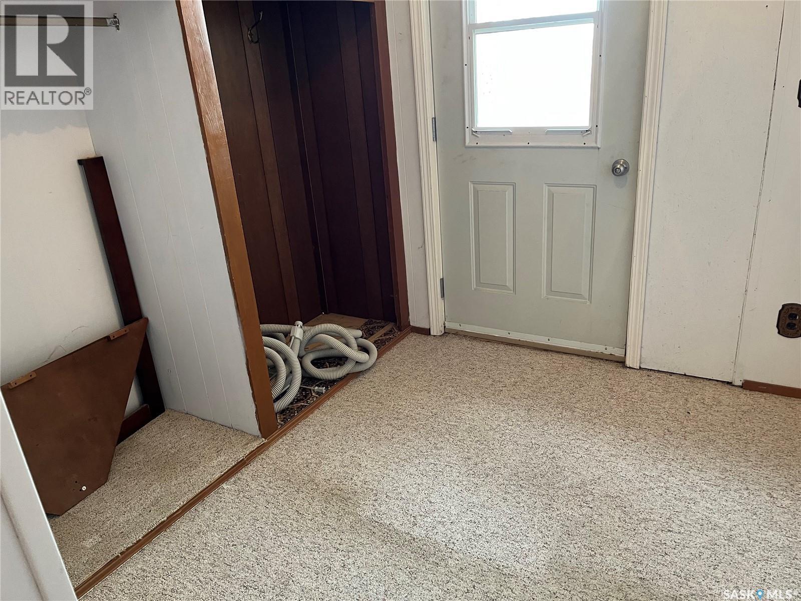 101 1st Street E, Lafleche, Saskatchewan  S0H 2K0 - Photo 24 - SK031539