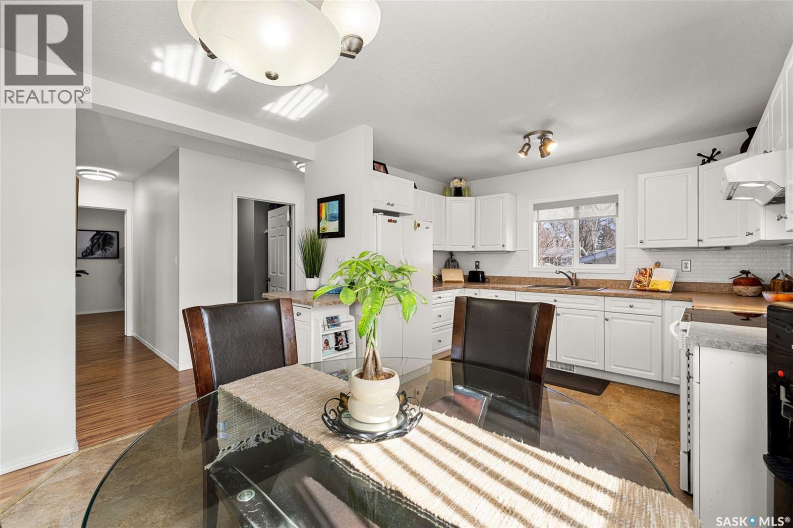 359 4th Avenue Se, Swift Current, Saskatchewan  S9H 3L7 - Photo 10 - SK031498