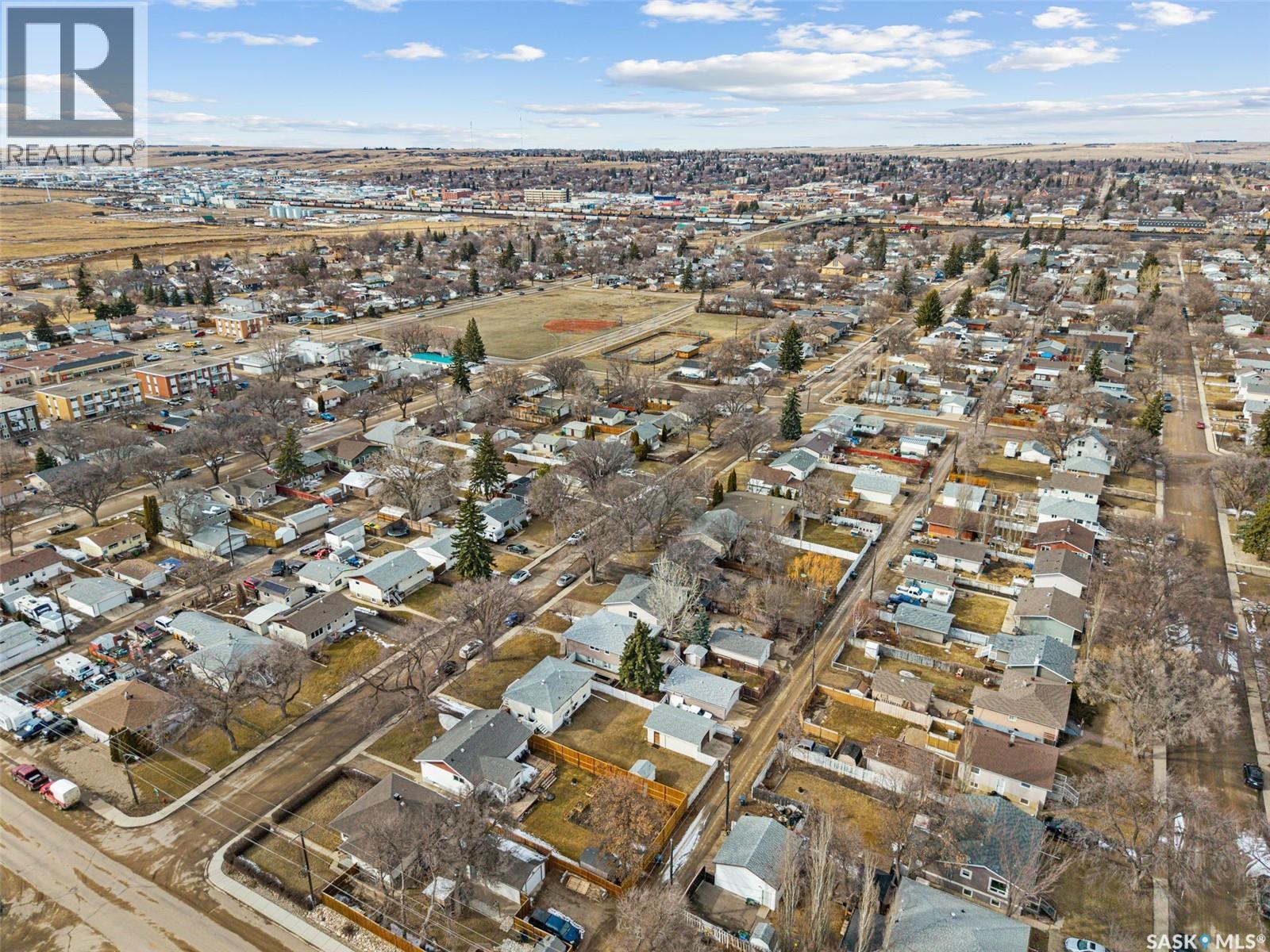 359 4th Avenue Se, Swift Current, Saskatchewan  S9H 3L7 - Photo 44 - SK031498