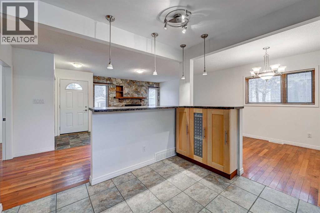 7739 Fleetwood Drive Se, Calgary, Alberta  T2H 0X2 - Photo 12 - A2294032