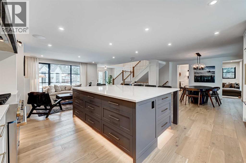 6755 Livingstone Drive Sw, Calgary, Alberta  T3E 6J2 - Photo 10 - A2296083