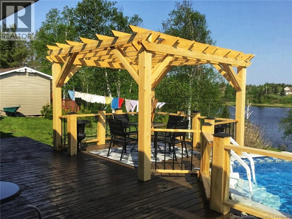 703 Rue Baspuits, Tracadie, New Brunswick  E1X 1A5 - Photo 14 - NB136039