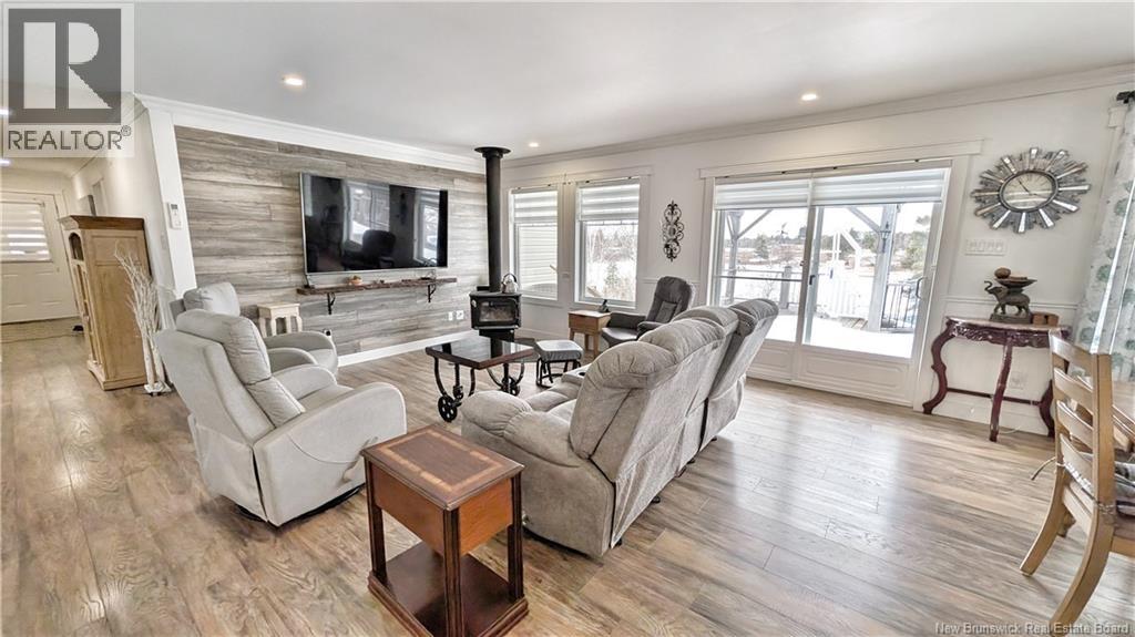 703 Rue Baspuits, Tracadie, New Brunswick  E1X 1A5 - Photo 7 - NB136039