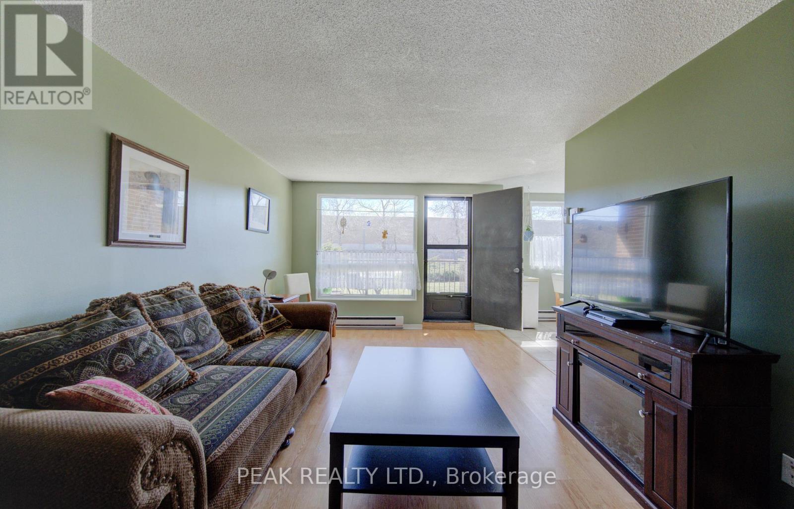 106 - 4 Avalon Place, Kitchener, Ontario  N2M 4N6 - Photo 10 - X12934342