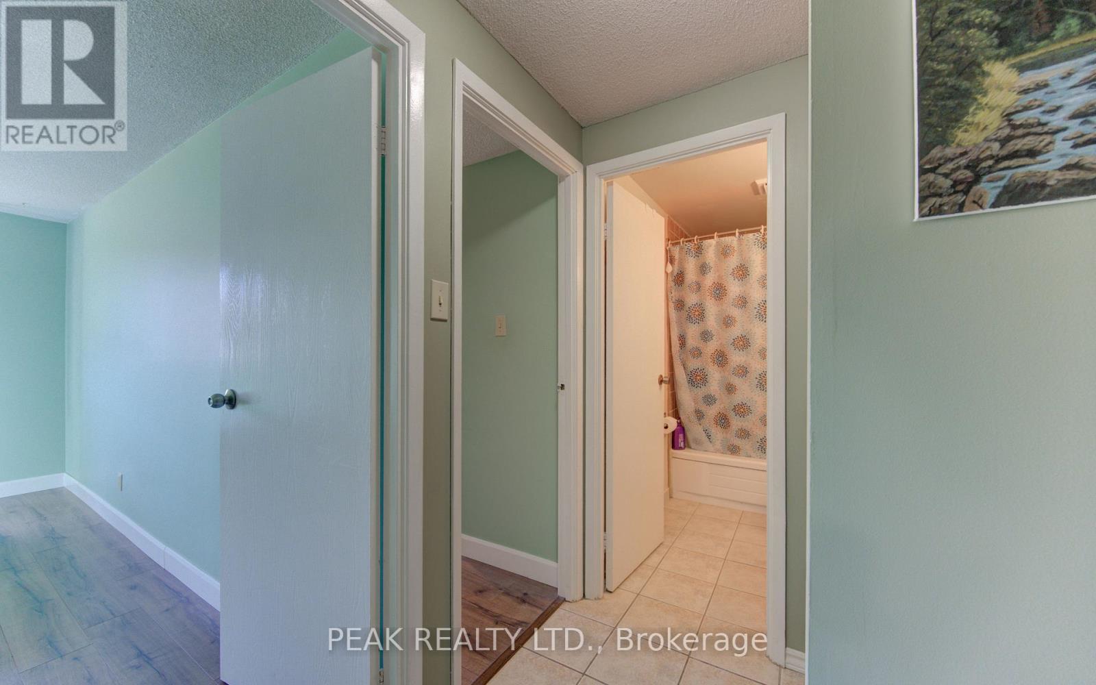 106 - 4 Avalon Place, Kitchener, Ontario  N2M 4N6 - Photo 21 - X12934342