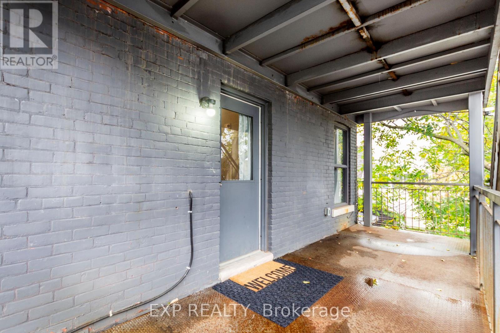 2 - 144 Wellington Street N, Hamilton (Landsdale), Ontario  L8R 1N3 - Photo 4 - X12934376