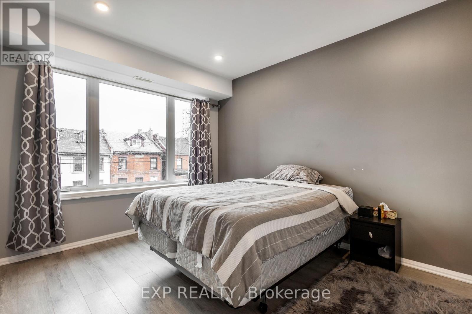 2 - 144 Wellington Street N, Hamilton (Landsdale), Ontario  L8R 1N3 - Photo 9 - X12934376