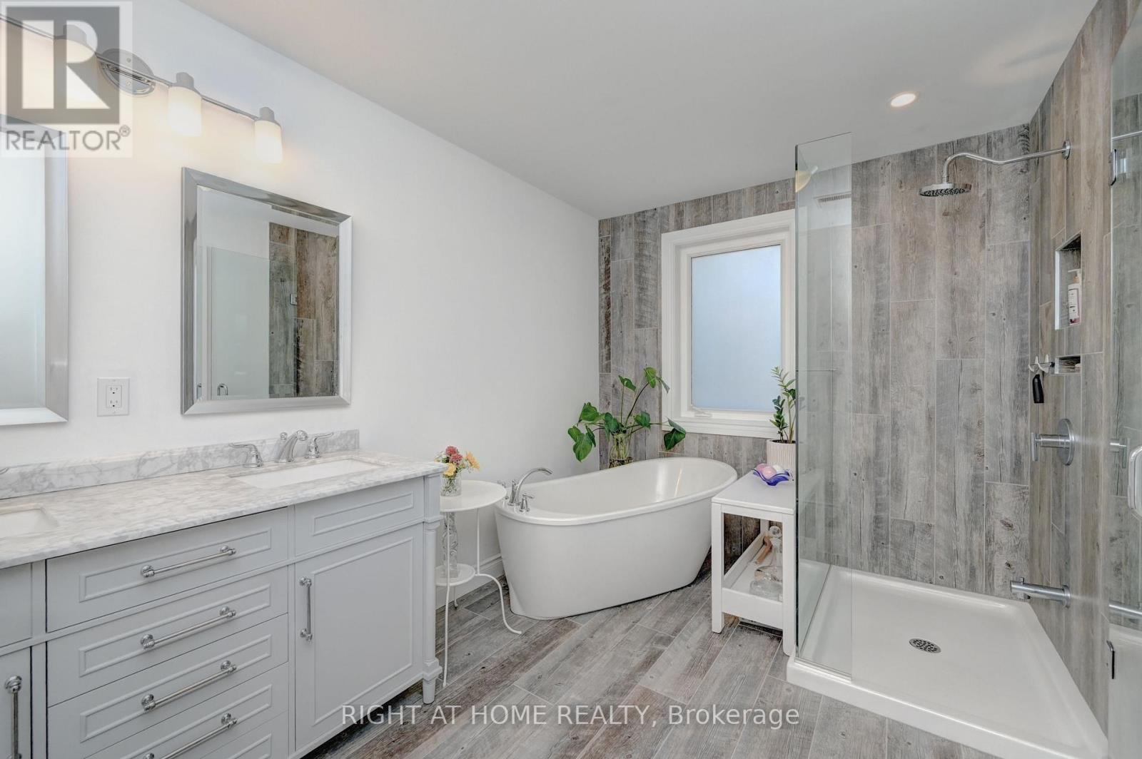 10 - 524 Beechwood Drive, Waterloo, Ontario  N2T 2G9 - Photo 29 - X12934384