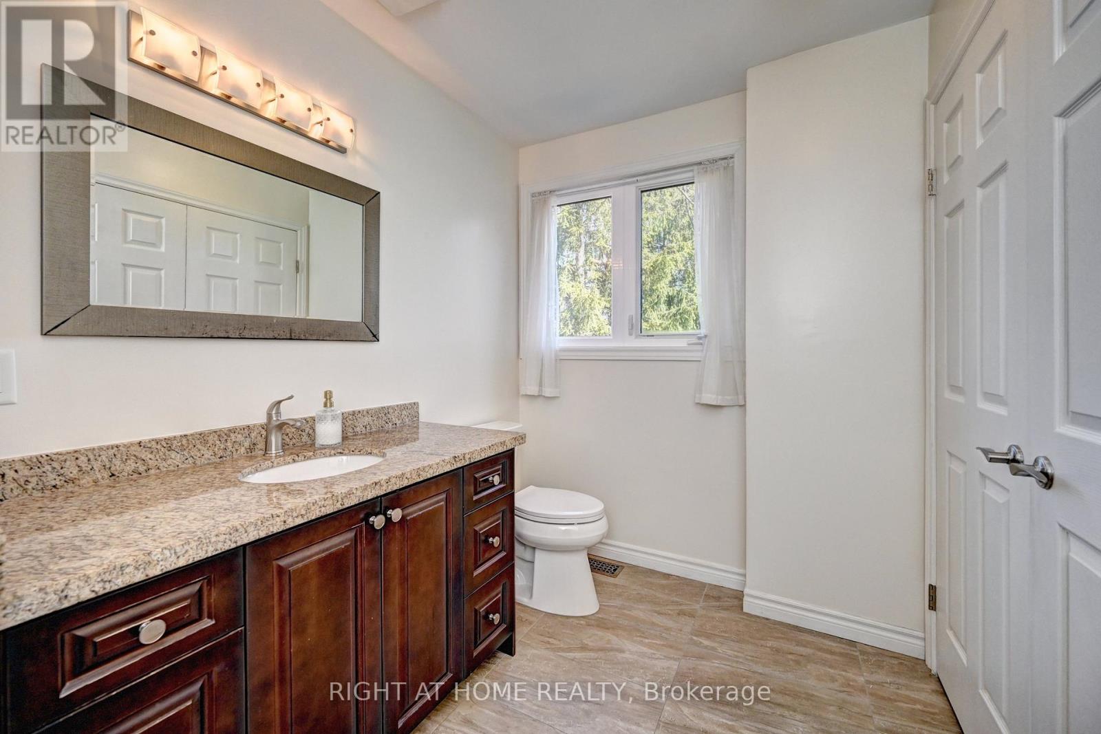 10 - 524 Beechwood Drive, Waterloo, Ontario  N2T 2G9 - Photo 33 - X12934384