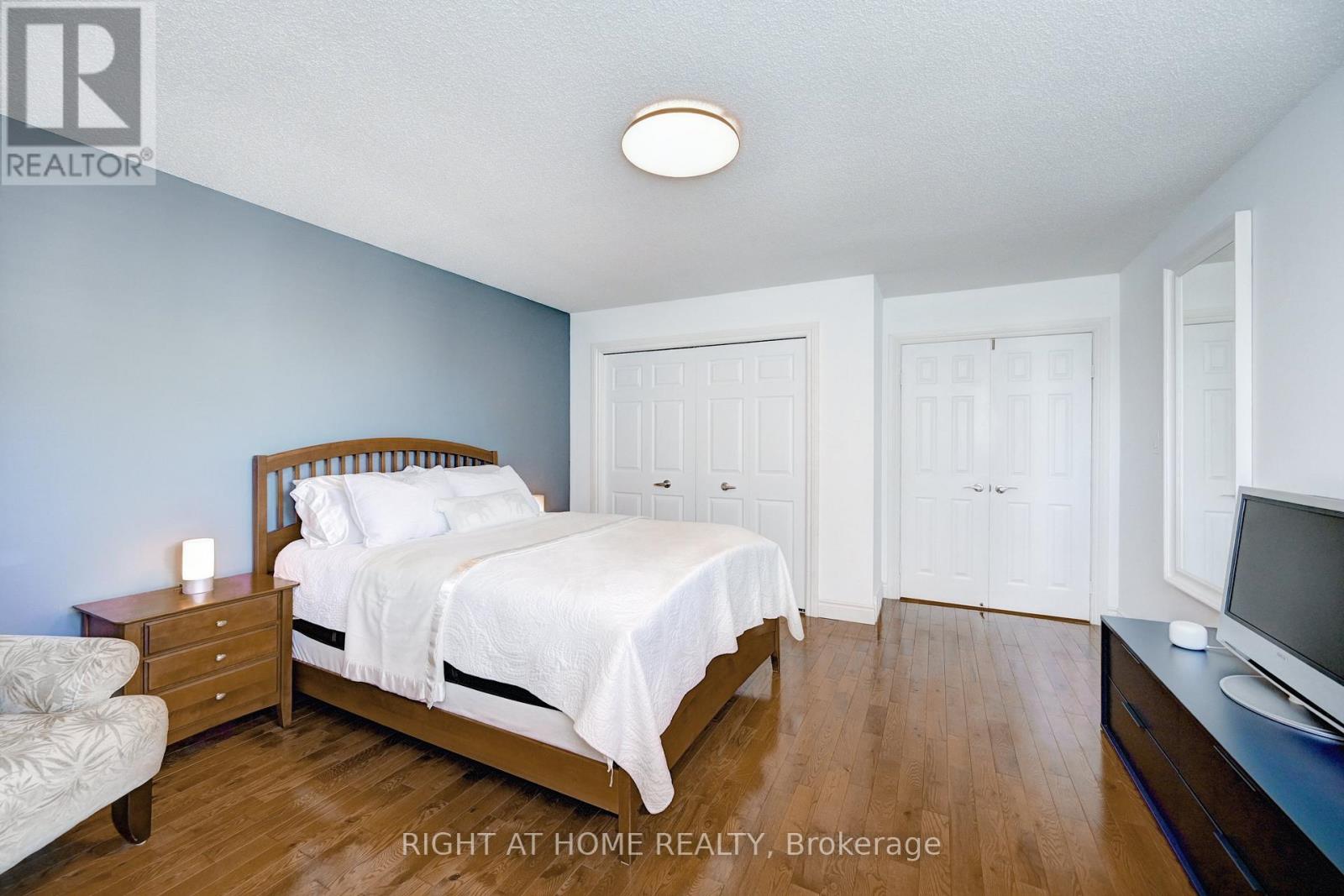 10 - 524 Beechwood Drive, Waterloo, Ontario  N2T 2G9 - Photo 41 - X12934384