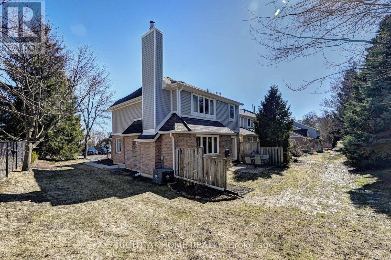 10 - 524 Beechwood Drive, Waterloo, Ontario  N2T 2G9 - Photo 46 - X12934384