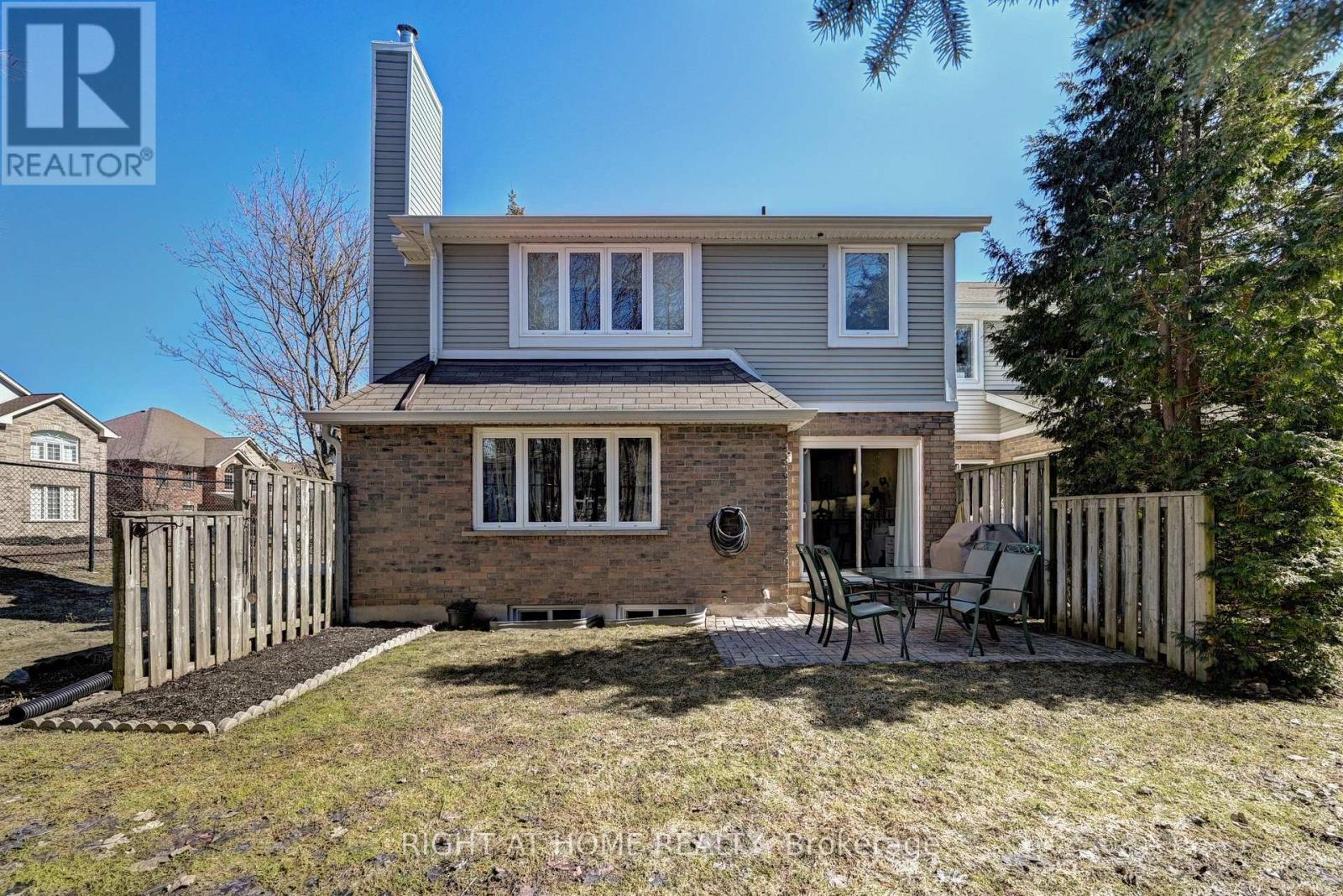 10 - 524 Beechwood Drive, Waterloo, Ontario  N2T 2G9 - Photo 47 - X12934384