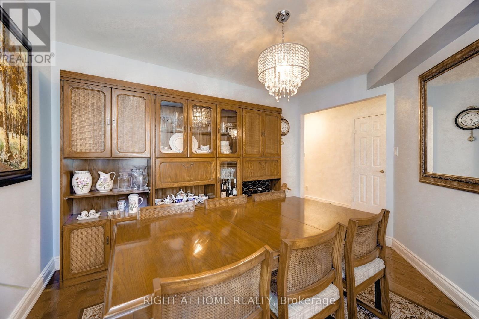 10 - 524 Beechwood Drive, Waterloo, Ontario  N2T 2G9 - Photo 6 - X12934384