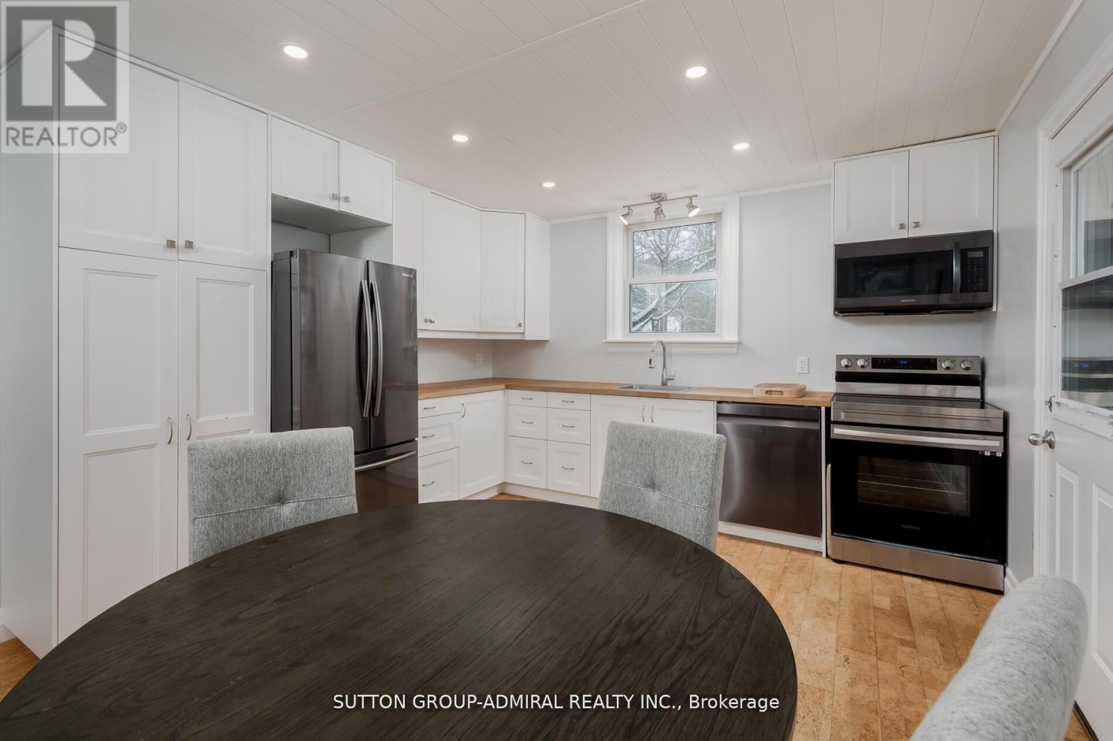 536/538 Muskoka Road 3 N, Huntsville (Chaffey), Ontario  P1H 1C8 - Photo 9 - X12934470