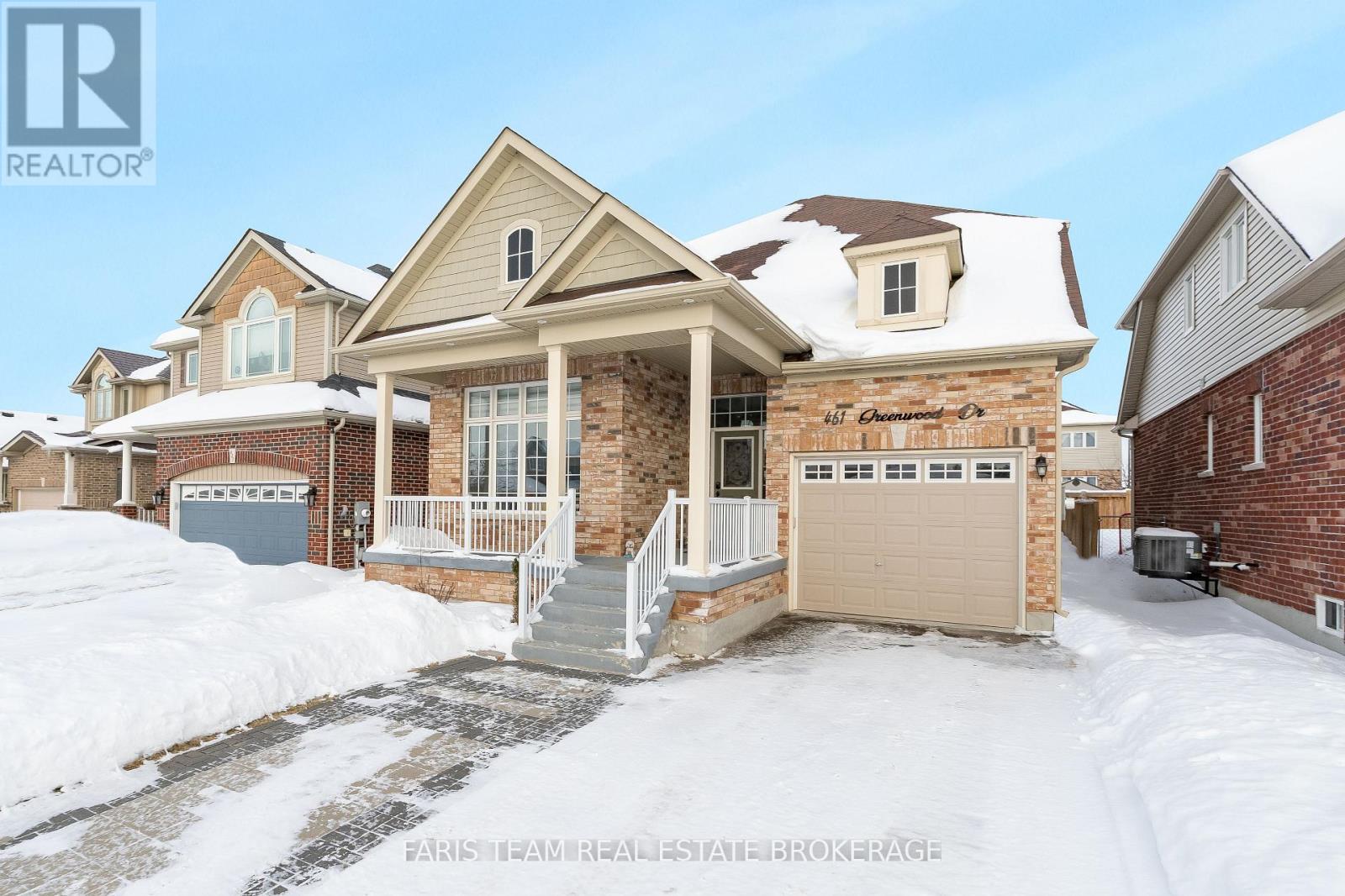 461 Greenwood Drive, Essa, Ontario  L3W 0R4 - Photo 2 - N12922604