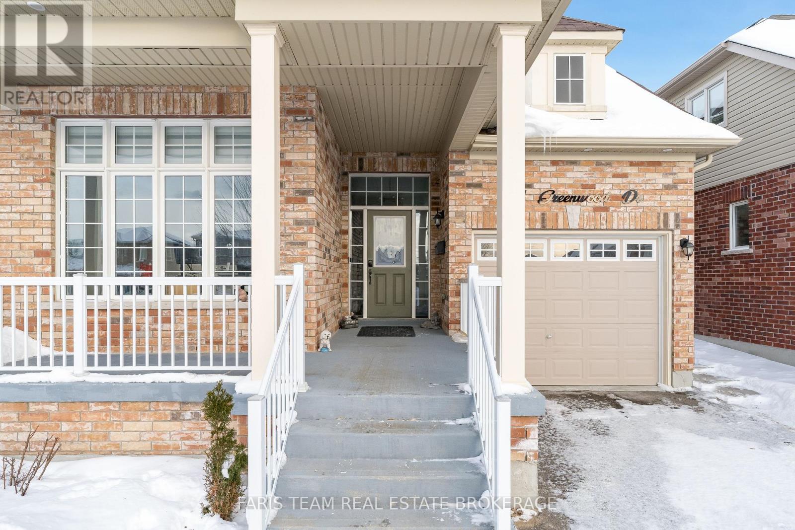 461 Greenwood Drive, Essa, Ontario  L3W 0R4 - Photo 4 - N12922604