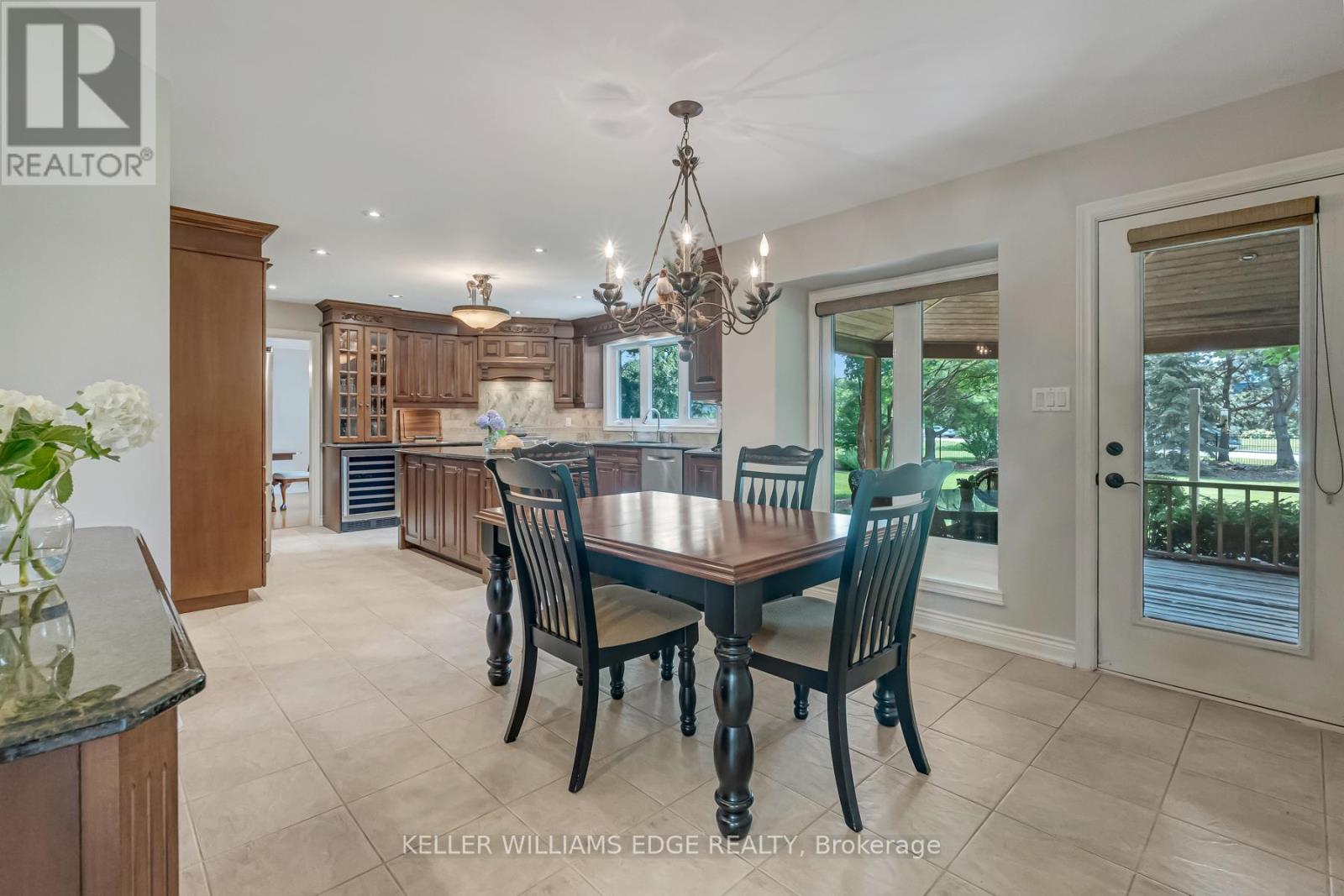 8 Lochside Drive, Hamilton, Ontario  L8E 5T6 - Photo 20 - X12442158