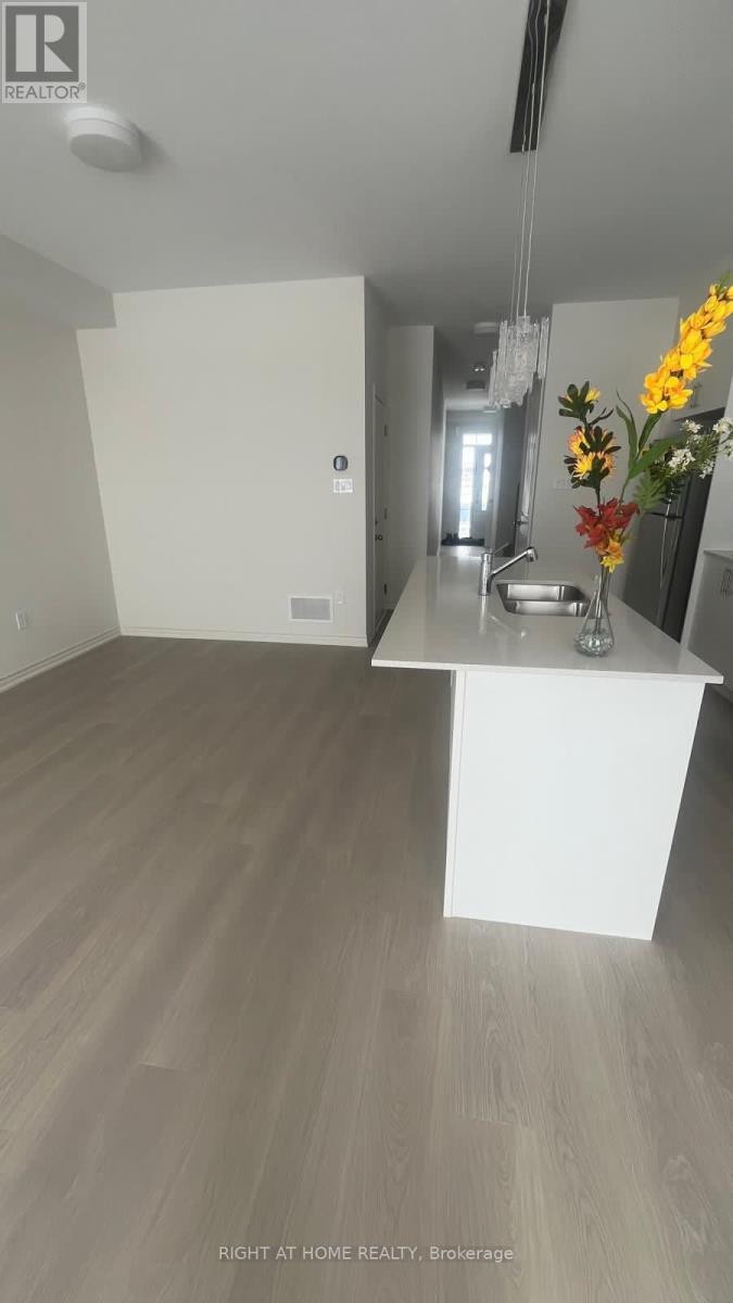 68 Sanderson Drive, Kawartha Lakes, Ontario  K9V 0S8 - Photo 10 - X12769522