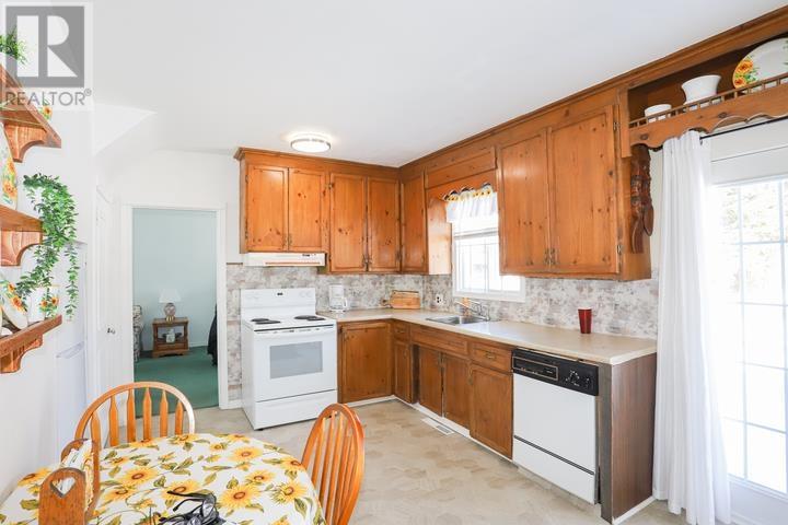 190 Lake St, Sault Ste. Marie, Ontario  P6A 4B1 - Photo 20 - SM260524