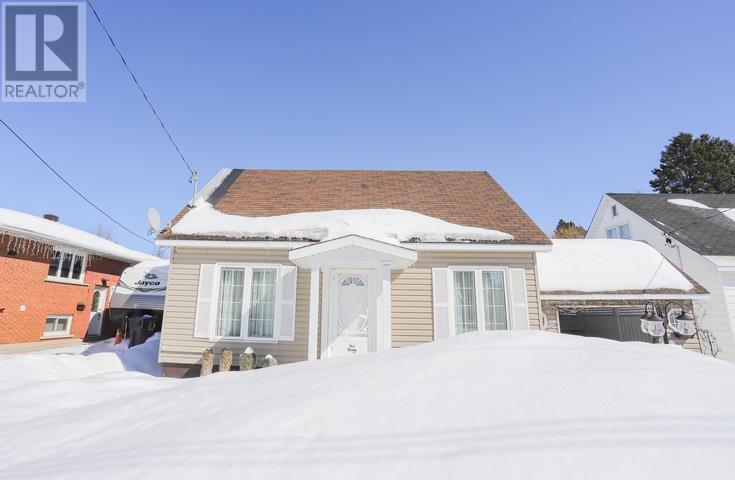 190 Lake St, Sault Ste. Marie, Ontario  P6A 4B1 - Photo 6 - SM260524