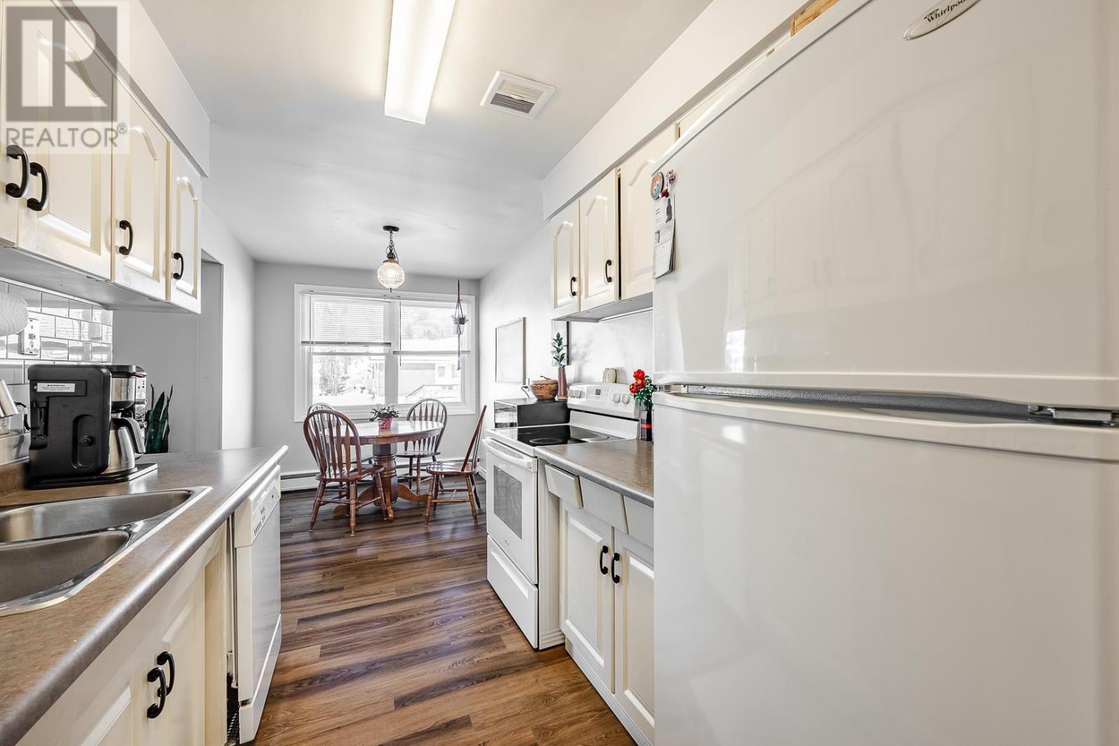 570 Macdonald Ave # 202, Sault Ste. Marie, Ontario  P6B 1J3 - Photo 11 - SM260534