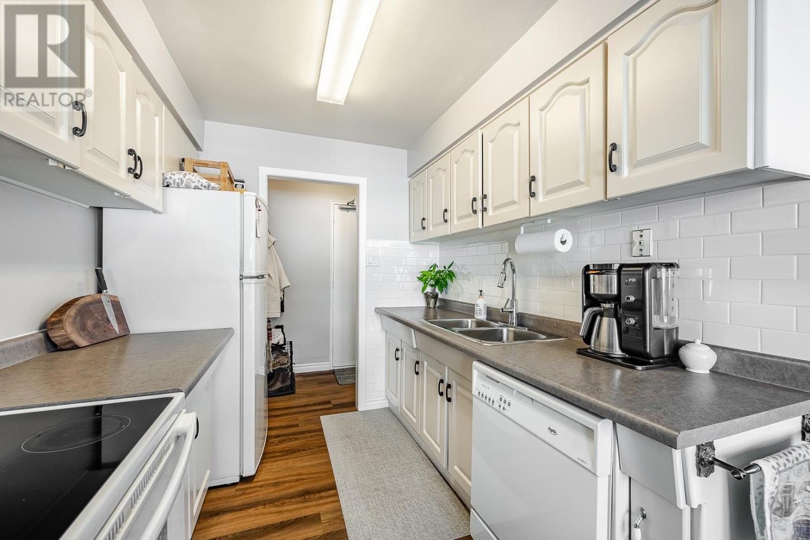 570 Macdonald Ave # 202, Sault Ste. Marie, Ontario  P6B 1J3 - Photo 13 - SM260534