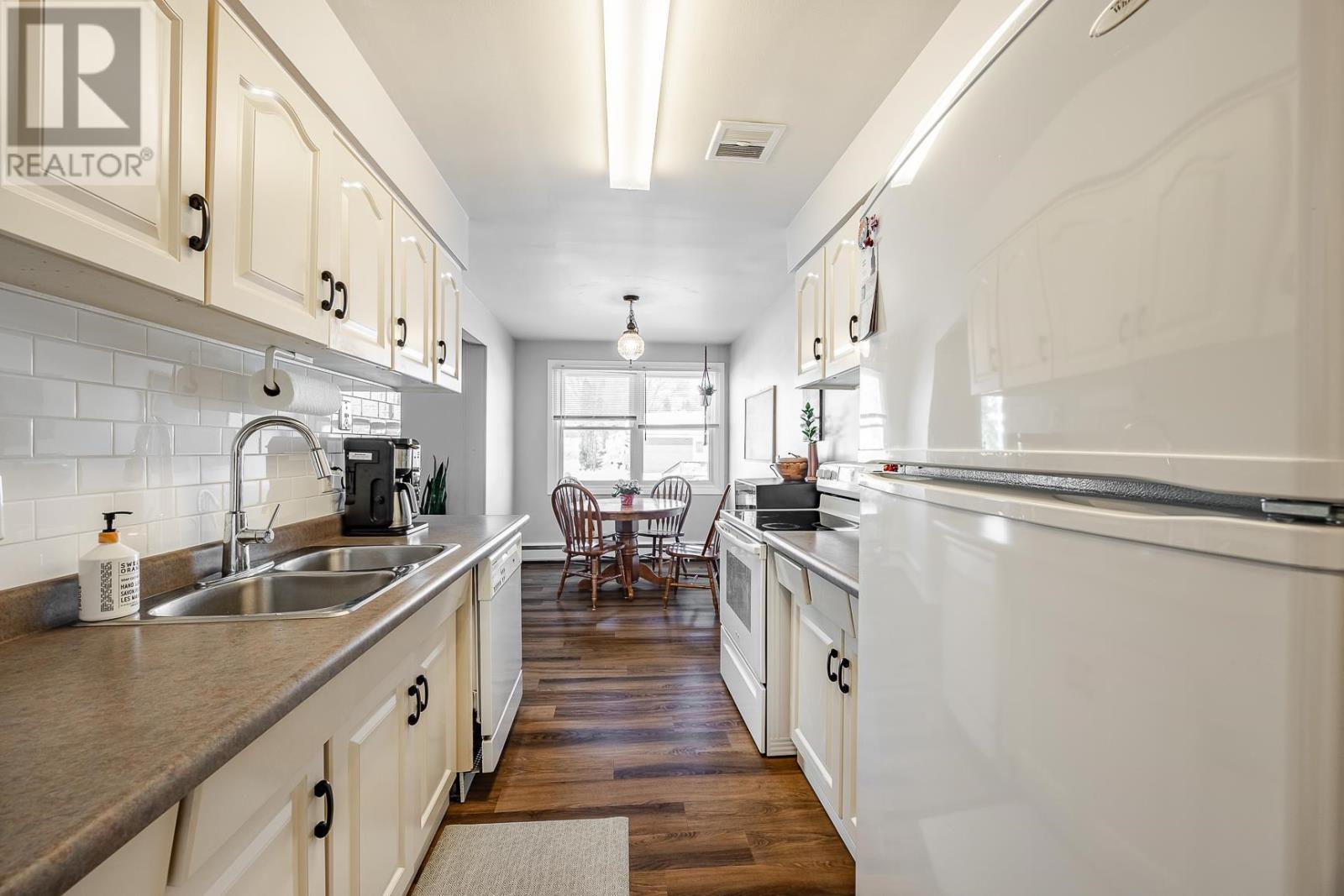 570 Macdonald Ave # 202, Sault Ste. Marie, Ontario  P6B 1J3 - Photo 9 - SM260534