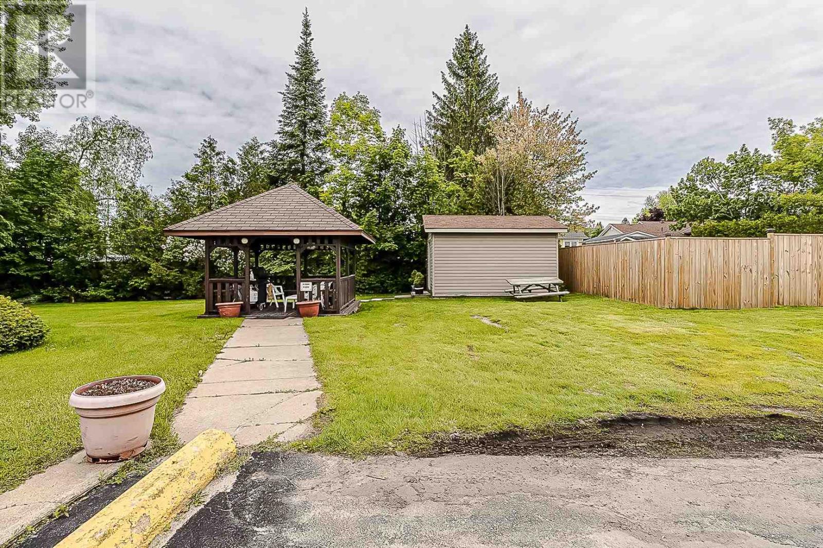 570 Macdonald Ave # 202, Sault Ste. Marie, Ontario  P6B 1J3 - Photo 33 - SM260534