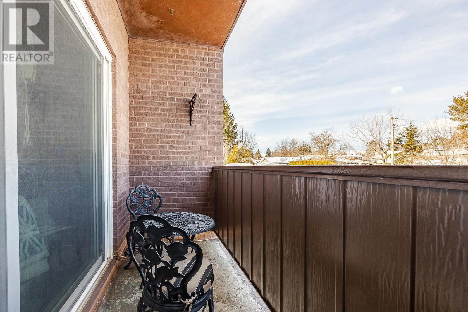 570 Macdonald Ave # 202, Sault Ste. Marie, Ontario  P6B 1J3 - Photo 30 - SM260534